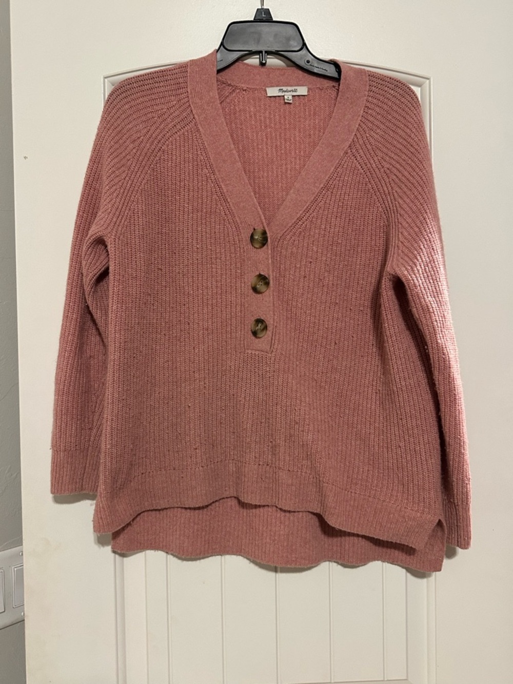 Madewell Pink V-Neck Buttoned Sweater Small